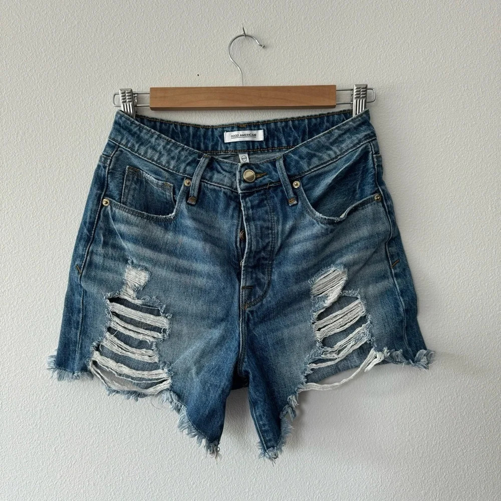 Good American Button Fly Distressed Short